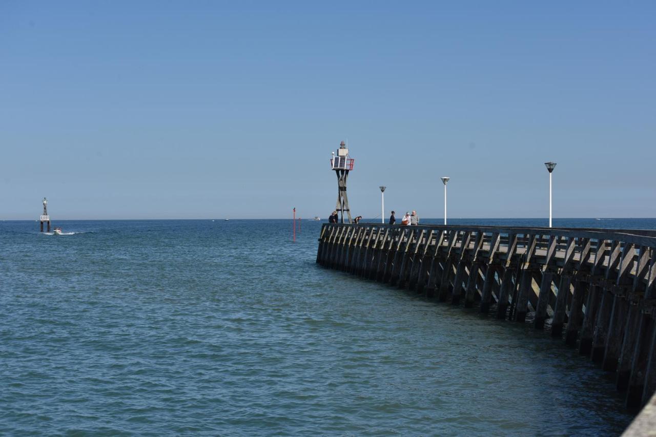 Le Petit Fort Beny-sur-Mer Exterior foto